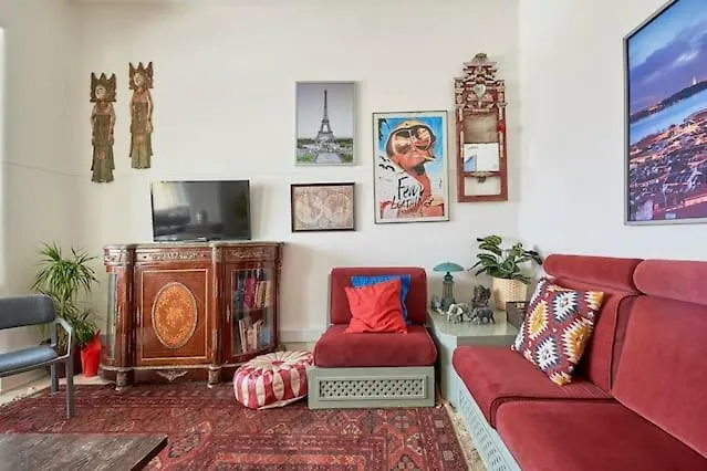 Sunny Lisbon Guesthouse And Residence Gasthuis