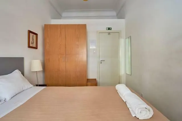Sunny Lisbon Guesthouse And Residence