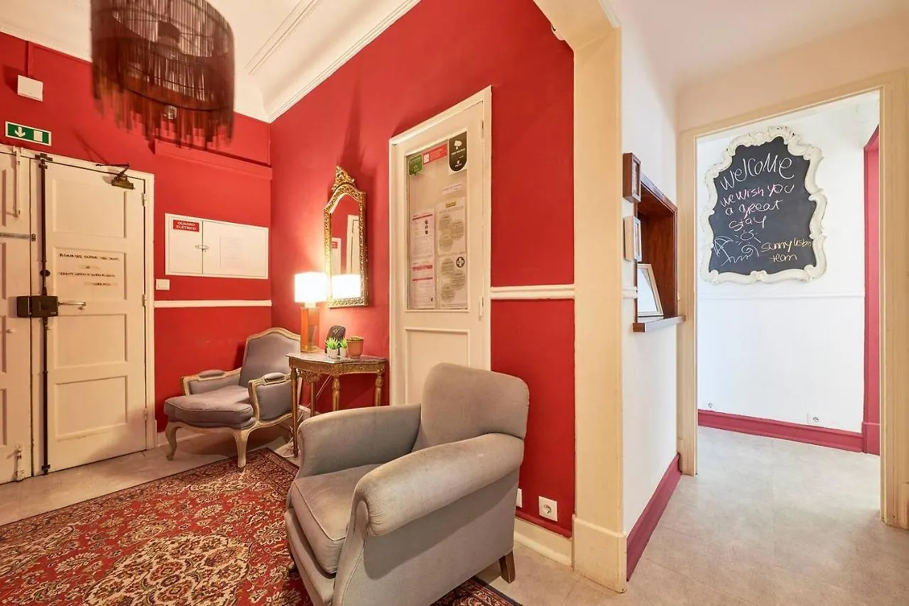 Gasthuis Sunny Lisbon Guesthouse And Residence